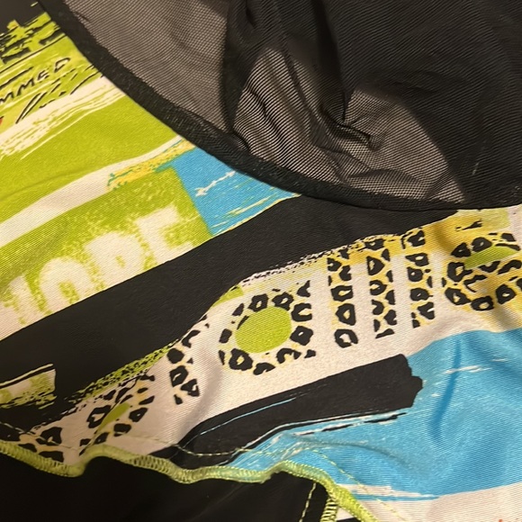 Michael Tyler, Scoop Neckline, Short Sleeves, Arty Top, Multi Colors, Size XL - Picture 6 of 7